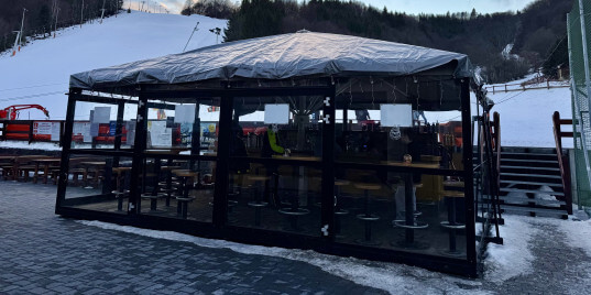 Après-ski bar